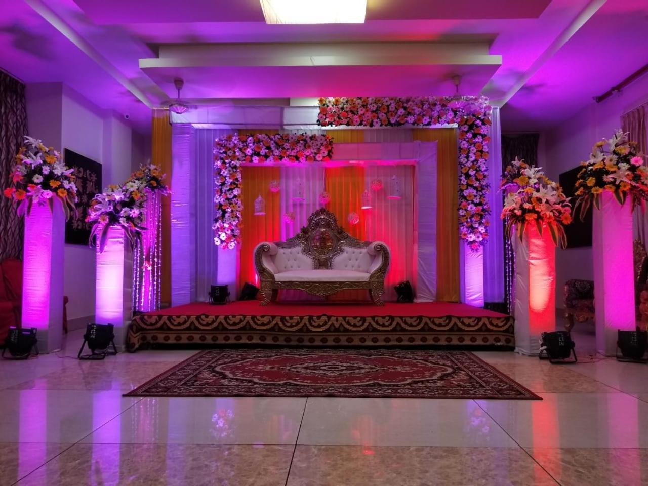 Hotel Pushpak Bhubaneswar Ngoại thất bức ảnh