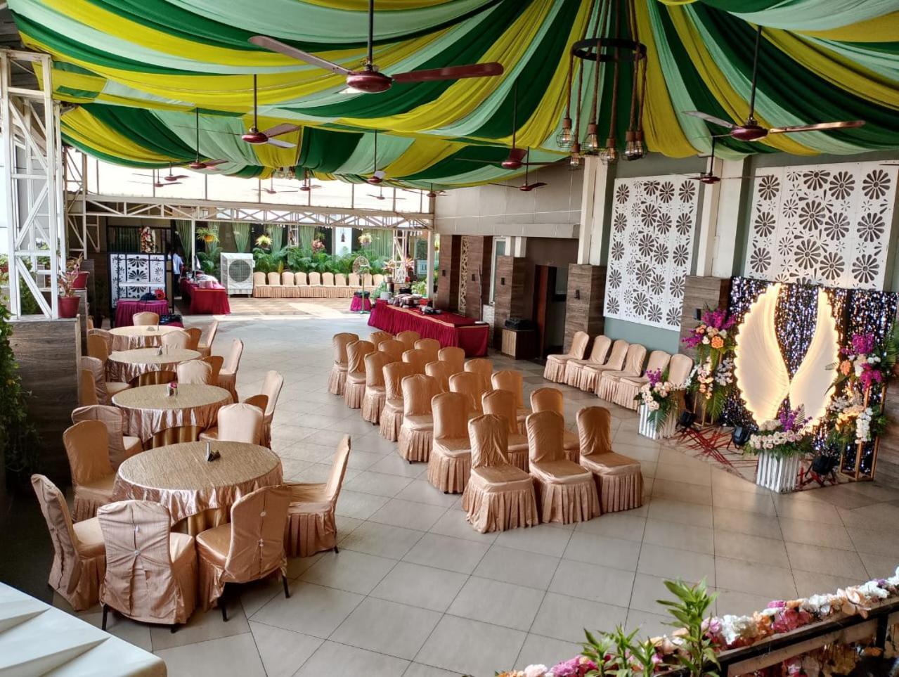 Hotel Pushpak Bhubaneswar Ngoại thất bức ảnh
